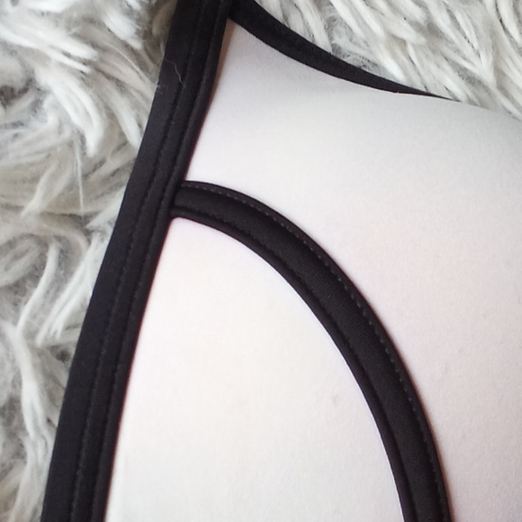 💕Victoria Secret PINK swim top 💕 - Picture 10 of 11